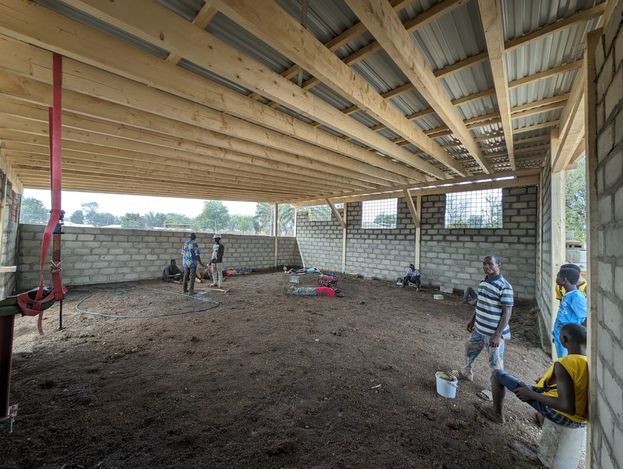 Der Fuboden wird vorbereitet.jpg